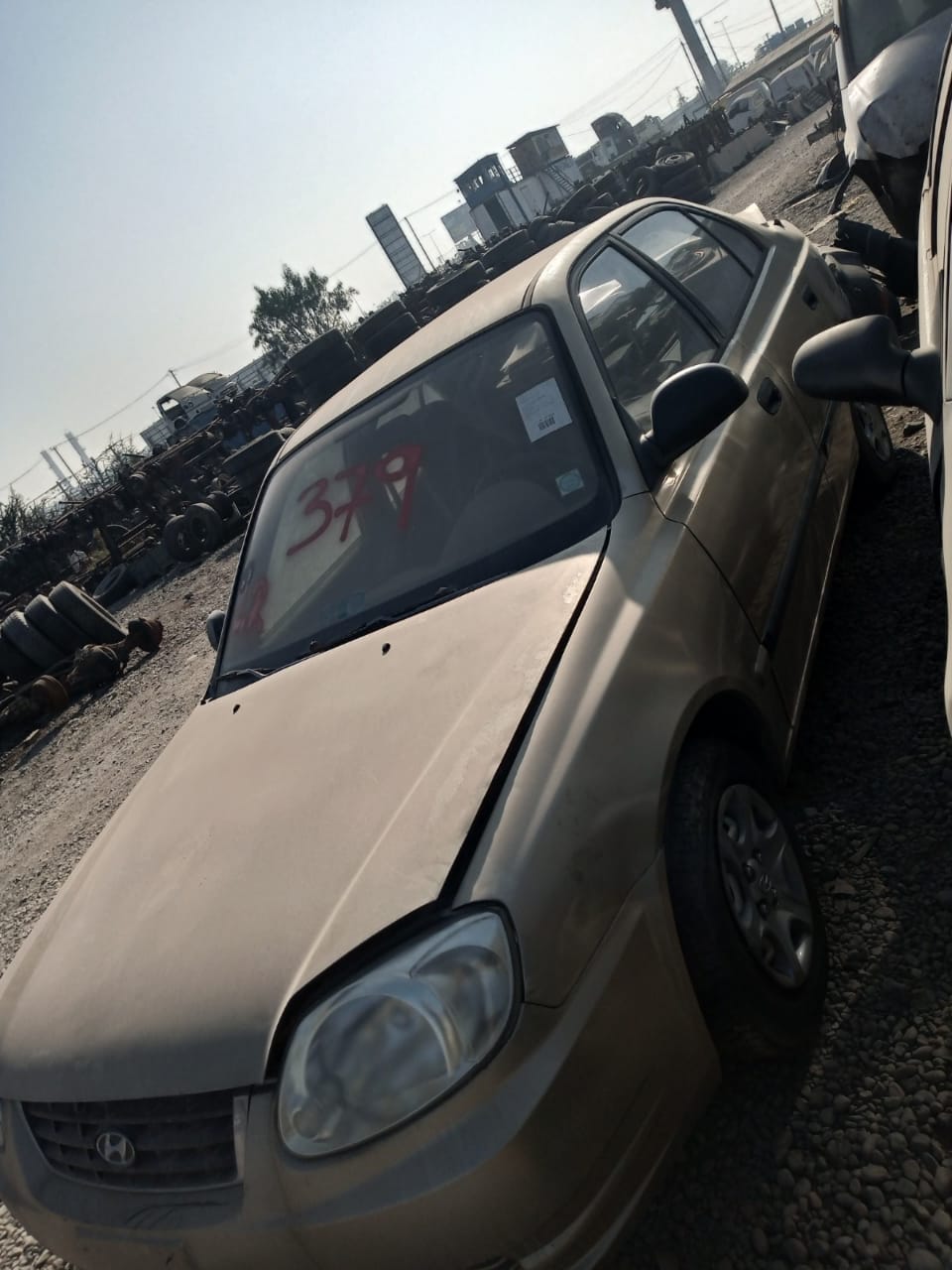  Hyundai ACCENT 2003    EN DESARME